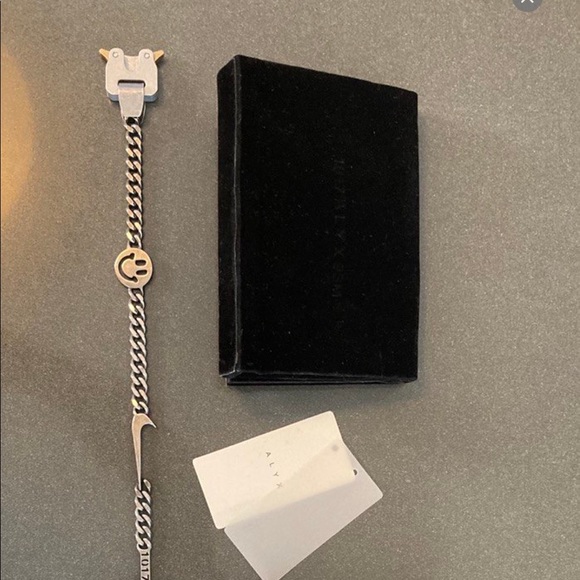 Bought from Nordstrom, no longer wear - Picture 2 of 4